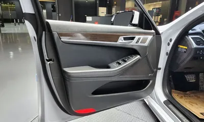 Genesis G80 2019, 70456 км, за 17907.14 USD - фото 24