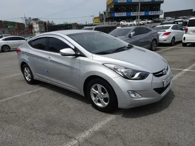 Hyundai Avante 2012, 119000 км, за 2593.77 USD