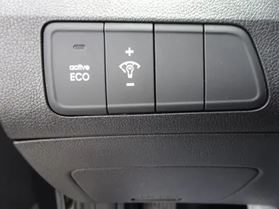Hyundai Avante 2012, 119000 км, за 2593.77 USD - фото 16