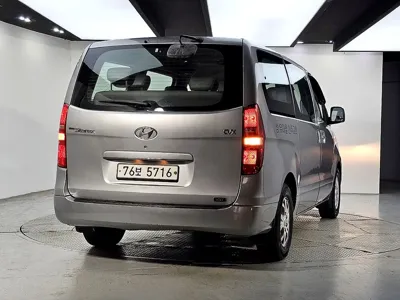 Hyundai Starex 2011, 56508 км, за 3633.88 USD