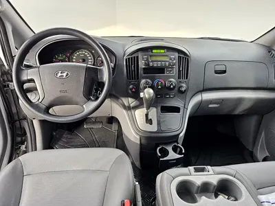 Hyundai Starex 2011, 56508 км, за 3633.88 USD