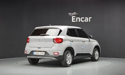 Hyundai Venue 2022, 31254 км, за 10921.14 USD
