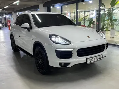 Porsche Cayenne · 2015 год