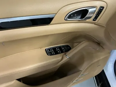 Porsche Cayenne 2015, 141278 км, за 17226.8 USD - фото 14