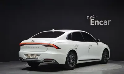 Hyundai Grandeur 2021, 82744 км, за 13016.86 USD
