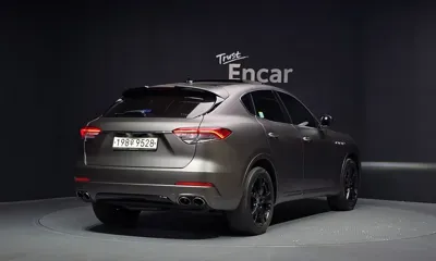 Maserati Levante 2018, 102998 км, за 19404.82 USD