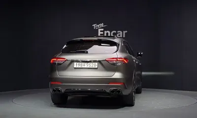 Maserati Levante 2018, 102998 км, за 19404.82 USD