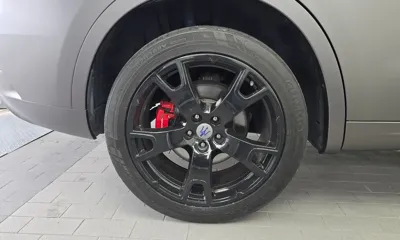 Maserati Levante 2018, 102998 км, за 19404.82 USD