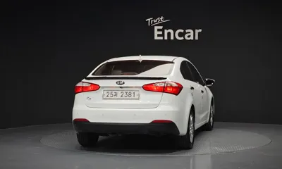 Kia K3 2015, 152892 км, за 3610.89 USD