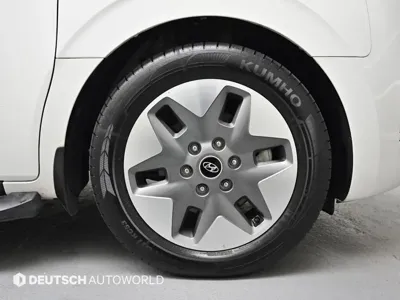 Hyundai Staria 2023, 20393 км, за 37053.88 USD - фото 5