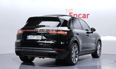 Porsche Cayenne 2023, 63301 км, за 66101.04 USD