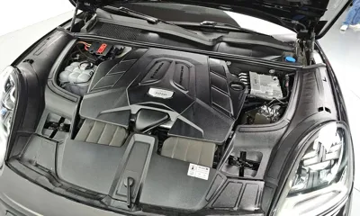 Porsche Cayenne 2023, 63301 км, за 66101.04 USD - фото 6