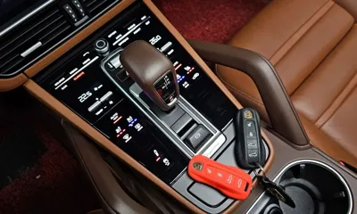 Porsche Cayenne 2023, 63301 км, за 66101.04 USD - фото 9