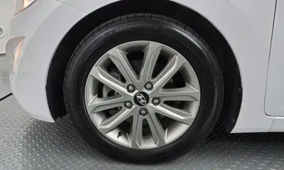 Hyundai Avante 2015, 95622 км, за 4937.55 USD