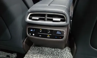 Genesis G80 2022, 69042 км, за 24690.57 USD - фото 37