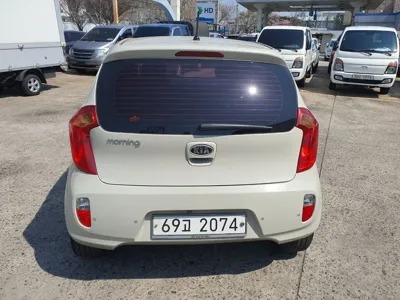 Kia Morning 2012, 98861 км, за 2990.23 USD