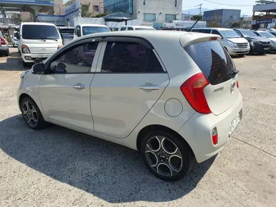 Kia Morning 2012, 98861 км, за 2988.86 USD - фото 19