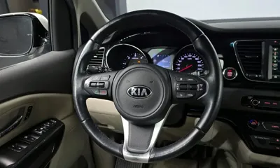 Kia Canival 2016, 135193 км, за 7491.86 USD - фото 13