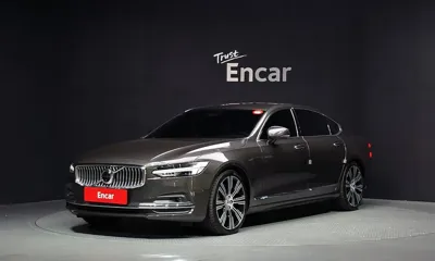 Volvo S90 · 2023 год