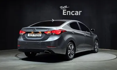 Hyundai Avante 2016, 51611 км, за 5407.17 USD