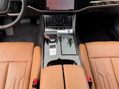Audi A8 2019, 110000 км, за 44701.9 USD - фото 8