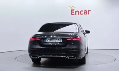 Mercedes-Benz E-Class 2023, 60276 км, за 24755.71 USD