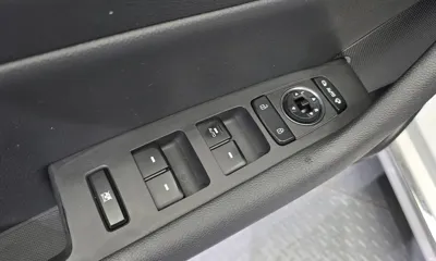 Hyundai Sonata 2015, 127050 км, за 5014 USD - фото 13