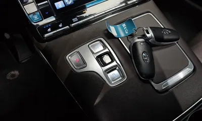 Hyundai Grandeur 2021, 98519 км, за 14113.17 USD - фото 9