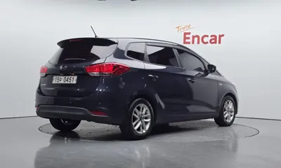 Kia Carens 2014, 195145 км, за 2544.95 USD