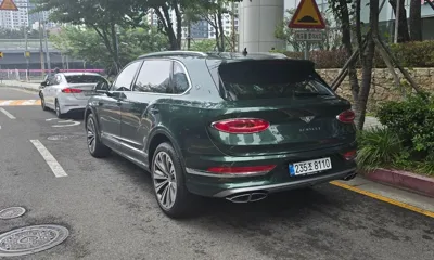 Bentley Bentayga 2025, 12000 км, за 205211.83 USD