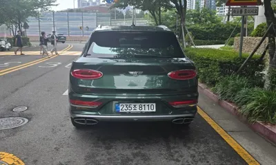 Bentley Bentayga 2025, 12000 км, за 205211.83 USD