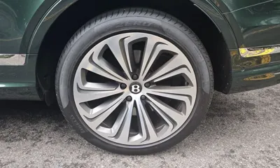 Bentley Bentayga 2025, 12000 км, за 205211.83 USD