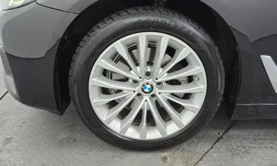 BMW 5-Series 2021, 75729 км, за 24222.13 USD