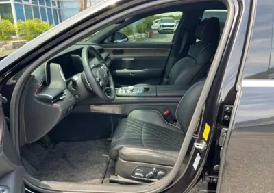 Genesis G90 2023, 47009 км, за 8901.14 USD
