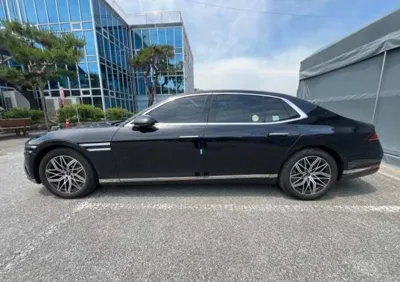 Genesis G90 2023, 47009 км, за 8901.14 USD