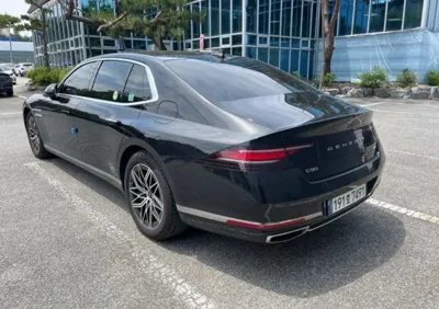 Genesis G90 2023, 47009 км, за 8901.14 USD - фото 10