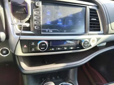 Toyota Highlander 2019, 80800 км, за 16192.94 USD - фото 6
