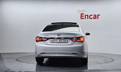 Hyundai Sonata 2010, 158757 км, за 2185.43 USD