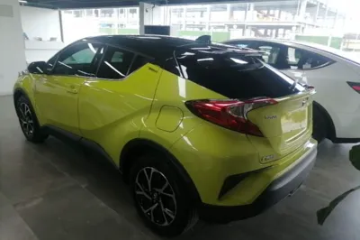 Toyota C-HR 2018, 49600 км, за 9918 USD