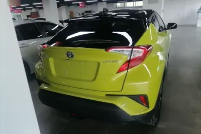 Toyota C-HR 2018, 49600 км, за 9918 USD