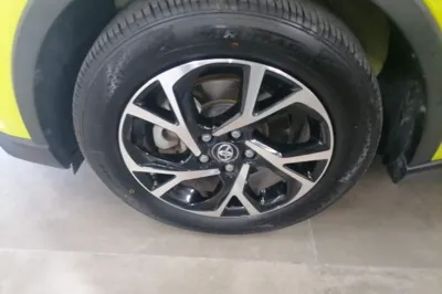 Toyota C-HR 2018, 49600 км, за 9918 USD - фото 10