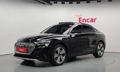 Audi e-tron · 2023 год