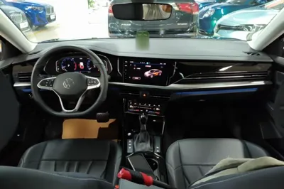 Volkswagen Passat 2025, 7500 км, за 23704 USD - фото 14