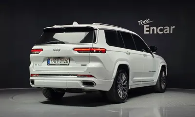 Jeep Cherokee 2023, 54624 км, за 38729.16 USD