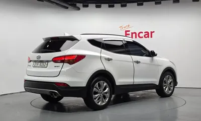 Hyundai Santafe 2015, 153889 км, за 6110.64 USD