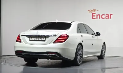 Mercedes-Benz S-Class 2018, 112895 км, за 31596.11 USD