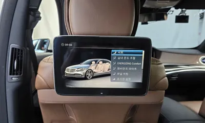 Mercedes-Benz S-Class 2018, 112895 км, за 31596.11 USD - фото 37