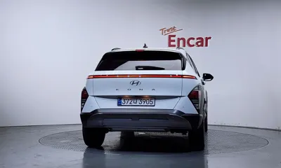 Hyundai Kona 2023, 33643 км, за 15276.6 USD