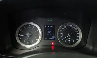 Hyundai Venue 2020, 118906 км, за 8450.88 USD - фото 8