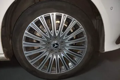 Mercedes-Benz E-Class 2023, 41500 км, за 44021 USD - фото 8